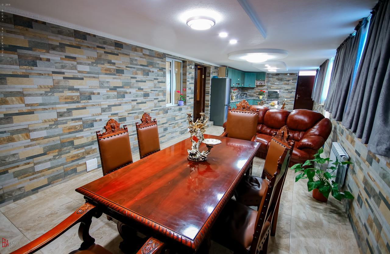 Green Garden Guest House Цакалтубо Екстер'єр фото